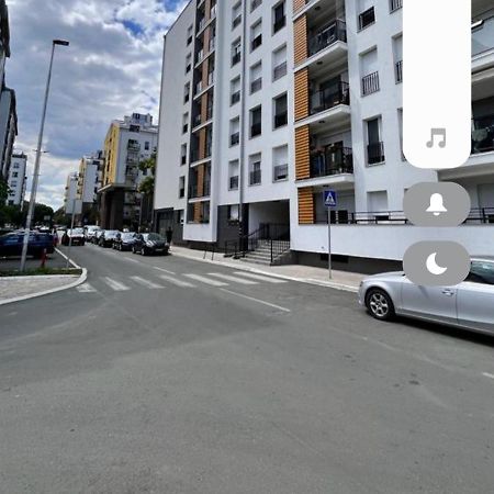 Moonze Gate Apartment Belgrade Luaran gambar