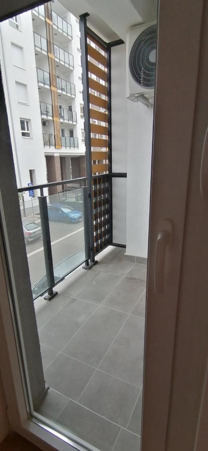 Moonze Gate Apartment Belgrade Luaran gambar